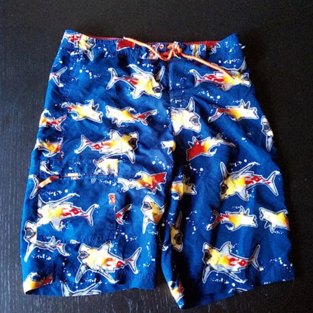 --- Blue Yellow White Shark Print Bermuda Swim SwimmingTrunks Boy 18